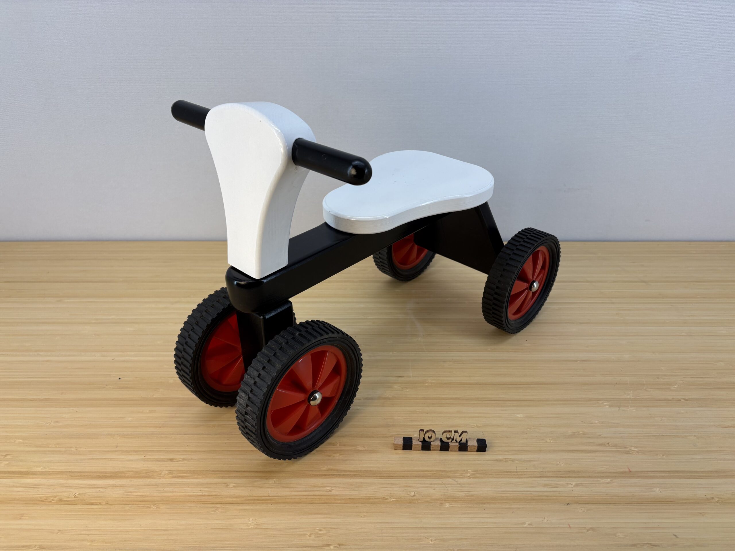 houten loopfiets