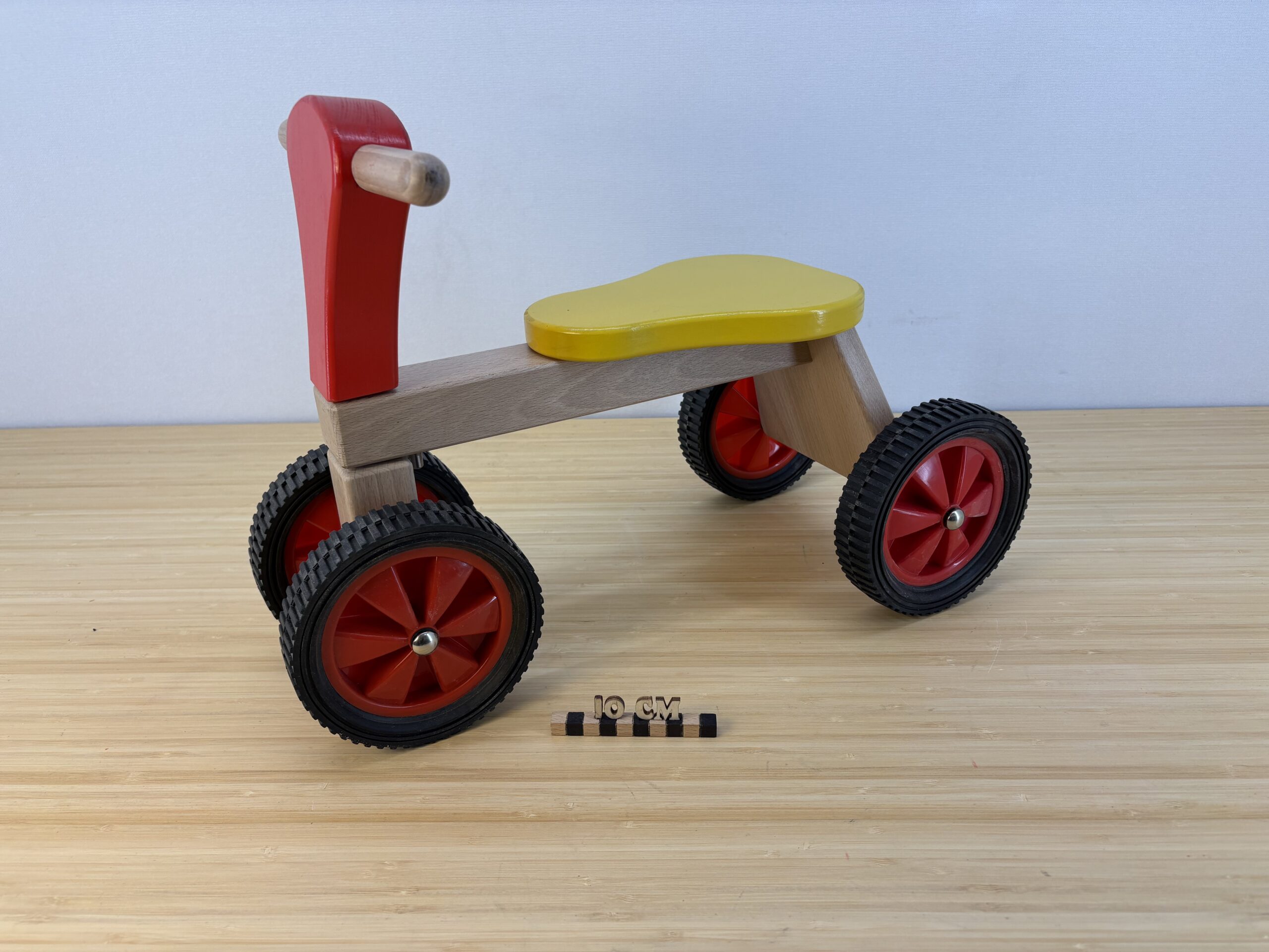 houten loopfiets